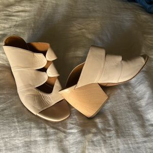 COCLICO ivory heels